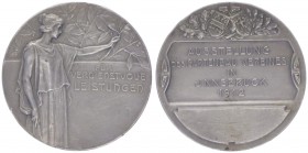 Franz Joseph I. 1848 - 1916
Silbermedaille, 1912. auf die Verdienste beim Gartenbau-Verein Innsbruck, Dm 41 mm.
26,53g
win Rf.
ss/vz