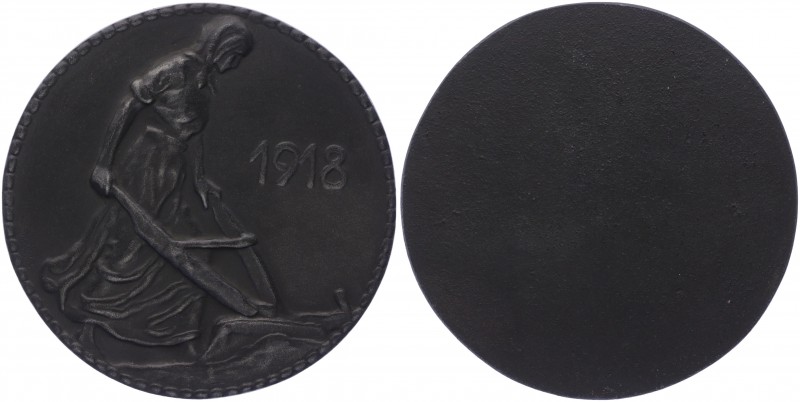 Franz Joseph I. 1848 - 1916
Eisengußmedaille, 1918. einseitig, Pflügerin.
Wien
2...