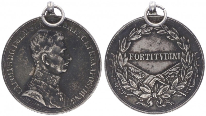 Karl I. 1916 - 1918
Silbermedaille, o. Jahr. von H. Kautsch, uniformiertes Brust...