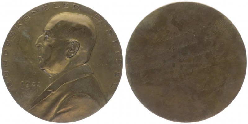 Bronzemedaille, 1923
auf Dr. Ignaz Seipel 1876-1932, Bundeskanzler, von R. Plach...