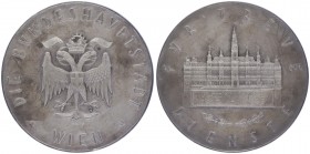 Silbermedaille, 1935
von A. Hartig, für Treue Dienste / Die Bundeshauptstadt Wien, für Schinerl Franz 1910 - 1935, Dm 65 mm.. Wien
93,46g
vz