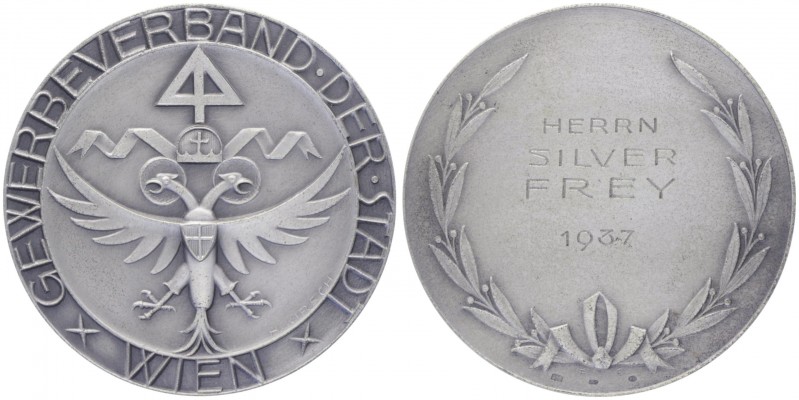 Silbermedaille, 1937
Wien: für Herrn Silvester Frey.. Wien
75,26g
stgl