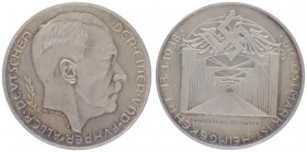 Silbermedaille, 1938
von Hanisch, an die Rückkehr der Ostmark, Kopf Hitlers r./Hakenkreuz auf Adler über Innbrücke Braunau, Dm 36 mm, mattiert.. Wien
...
