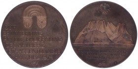 Kupfermedaille, 1978
auf die Eröffnung des Arlberg Tunnels, Auflage 3600 Stück, Dm 43 mm.. Wien
27,57g
PP
