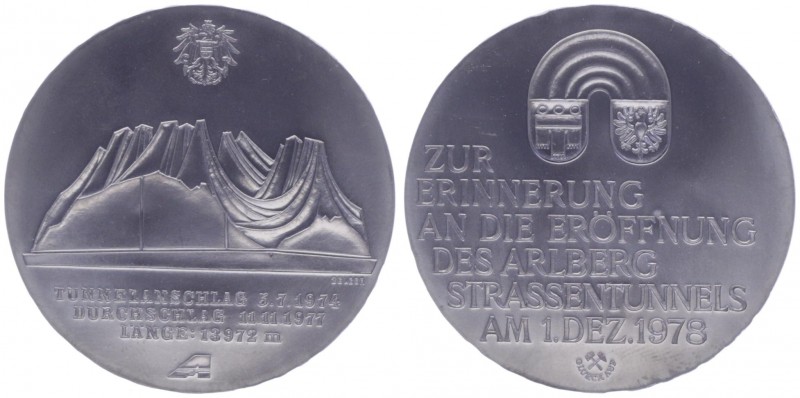 Tantalmedaille, 1978
zur Erinnnerung der Eröffnung des Arlbergstunnels.. 44,11g
...