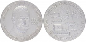Silbermedaille, o. Jahr
auf Friedrich W. Schindler, geboren in Kendlbach bei Bregenz, 1. Elekt. Licht.. Wien
86,97g
stgl