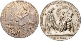 RDR - Österreich Maria Theresia 1740-1780 Lot o.J. von 2 Bronze-Spottmedaillen: 1742 auf die Besetzung Bayerns, Monten. 1746, 1747. Slg. Fieweger 876....