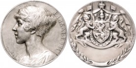 Belgien Leopold III. 1934-1951 Silbermedaille o.J. (v. Huygelen) auf Königin Elisabeth, i.Rd: J. FONSON, Rs. mit leerem Gravurfeld 
61,1mm 102,8g ss-...
