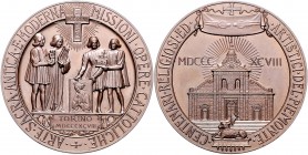Italien Umberto I. 1878-1900 Bronzemedaille 1898 (v. Johnson) auf die Ausstellung sakraler Kunst in Turin 
52,2mm 73,7g st