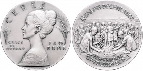 Monaco Rainier III. 1949-2005 Silbermedaille o.J. mattiert (v. J. Paulus, herausgegeben von FAO) auf Gracia Patricia, i.Rd: u.a. Silberpunze 925 
50,...