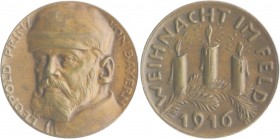 Medaillen von Karl Goetz Bronzemedaille 1916 Leopold Prinz v. Bayern - Weihnacht im Feld Kien. 243. Slg. Bö. 5618. 
22,7mm 6,9g vz-st