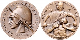 Medaillen von Karl Goetz Bronzemedaille 1923 mattiert auf die Wacht an der Ruhr. 2. Fassung: Mit dem legierten Zeichen auf dem Hut von Marianne anstel...