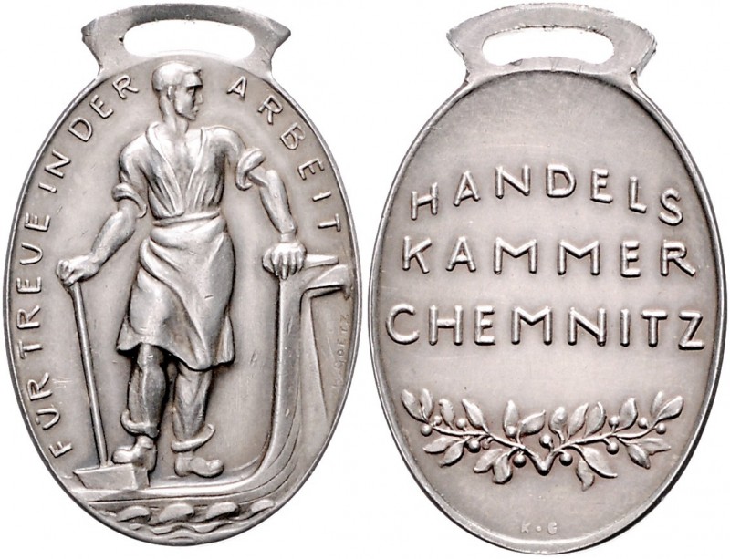 Medaillen von Karl Goetz Silbermedaille o.J. Handelskammer Chemnitz FÜR TREUE IN...