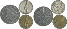 - Bergbau - Deutschland Lot o.J. von 3 Stücken: Silber- u. Bronzemedaille 1935 (v. F.K.) auf die Volksabstimmung im Saargebiet, beide mit Randschrift ...