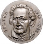 - Personen - Goethe, J.W. v. 1749-1832 Bronzemedaille o.J. einseitig (unsign.) Büste halblinks, mit Lebensdaten Förschn. -. 
40,0mm 24,4g vz