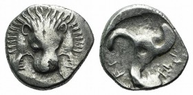 Dynasts of Lycia, Perikles (c. 380-360 BC). AR Tetrobol (14.5mm, 2.60g). Facing lion’s scalp. R/ Triskeles within shallow incuse. SNG von Aulock 4254....