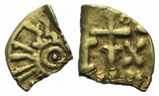 Italy, Sicily. Messina or Palermo. Guglielmo II (1166-1189). AV Tarì (8mm, 0.35g). Legend around central pellet-in-annulet. R/ Cross-tipped sceptre; I...