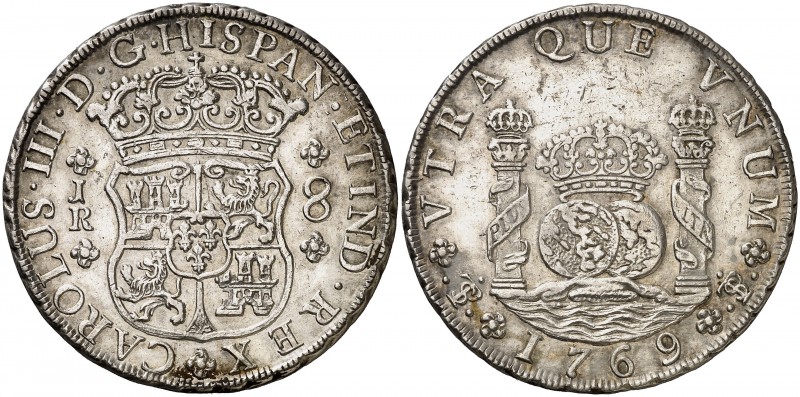 1769. Carlos III. Potosí. JR. 8 reales. (AC. 1165). 27,08 g. Columnario. El 9 de...