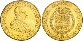 1761. Carlos III. México. MM. 8 escudos. (AC. 1980) (Cal.Onza 743). 26,92 g. Primer busto. Toisón sobre el pecho. Leves rayitas. Bonito color Muy rara...