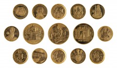 15 Goldmünzen Österreich. Dabei 8 x 500 Schilling mit Mozart 1991, Staatsoper 1992, Rudolf II. 1993, Wiener Kongress 1994, Heinrich II. 1996, Wiener S...
