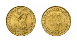 * 8 Goldmedaillen zu verschiedenen Anlässen. Dabei 100 Franken 1939 Schützenfest Luzern 1939 mit Originaletui. Dazu Banknoten Schweiz mit 29 x 5 Frank...