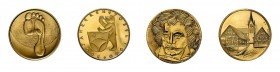 * 35 Goldmedaillen zu unterschiedlichen Anlässen geprägt. Zusammen ca. 668 g.f.