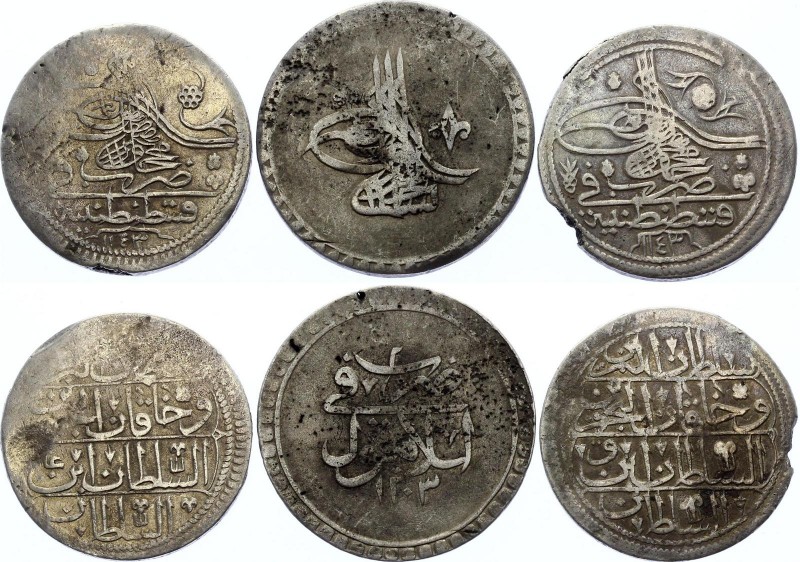 Ottoman Empire Lot of 3 Coins 1704 - 1790
(x2) 1 Kurus 1704 AH 1143 (XXIX & XIV...