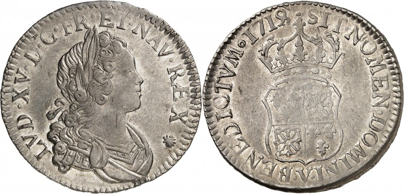 LOUIS XV (1715-1774) Demi écu de Navarre (12,16 g) 1719 Troyes (V).
A/ LVD.XV.D...