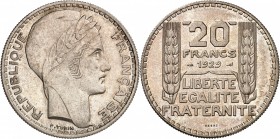 IIIème REPUBLIQUE. 20 Francs " TURIN " (20 g) 1929.
ESSAI du type courant.
EMPF.199.3 (9 ex). MAZARD -. Très rare. SUP