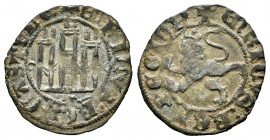 Reino de Castilla y León. Enrique III (1390-1406). Novén. Toledo. (Bautista-781.1). Ve. 0,77 g. Con T bajo el castillo y roeles los lados. MBC+. Est.....
