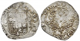 Fernando e Isabel (1474-1504). 2 reales. Granada. R. (Cal-498). Ag. 6,86 g. Ceca y valor acotados por roeles. Enrayador R en reverso. Leves vanos. MBC...