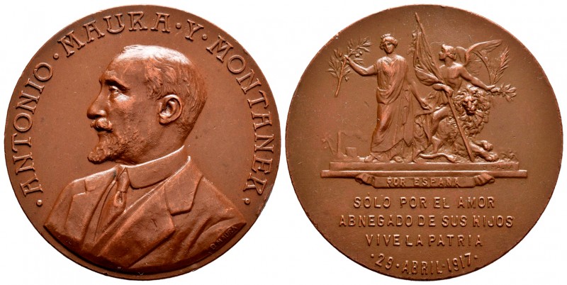 España. Medalla. Ae. 26,68 g. 29 Abril 1917. ANTONIO MAURA Y MONTANER. Golpecito...