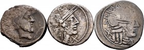 Lote de 3 denarios República Romana, Papiria (2) y Tituria (1). A EXAMINAR. MBC-/MBC. Est...75,00.