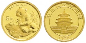 China
Volksrepublik, seit 1949
5 Yuan GOLD 1998. Panda auf Felsen beim Auswählen von Zweigen. 1/20 Unze Feingold. Large Date. Stempelglanz, in Kapse...