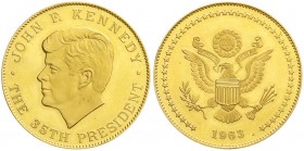 Vereinigte Staaten von Amerika
Unabhängigkeit, seit 1776
Goldmedaille 1963 auf den Tod John F. Kennedys. 36 mm; 17,05 g. 900/1000. vorzüglich/Stempe...