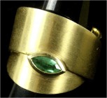 Fingerringe
Damenring Gelbgold 750 mit einem Smaragd. Ringgröße 19. 13,15 g.