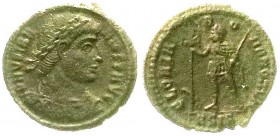 Kaiserzeit
Vetranio, 350
1/2 Centenionalis 350, Siscia. Drap., belorb. Brb. r./GLORIA ROMANORVM ASIS. Kaiser steht mit Christogramm-Standarte. sehr ...