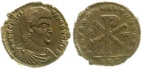 Kaiserzeit
Decentius, 351-353
Doppelmaiorina 353 Trier. Drap. barhäuptige Büste r./Christogramm zwischen Alpha und Omega. vorzüglich