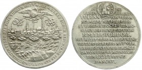 Haus Habsburg
Leopold I., 1657-1705
Silbermedaille 1683 ohne Signatur, auf die Belagerung und den Entsatz Wiens von den Türken. 38 mm; 21,96 g. sehr...
