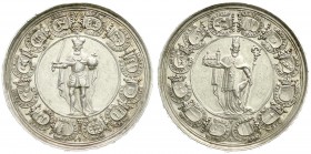 Paderborn, Bistum
Sedisvakanz, 1719
Silbermedaille im Talergewicht 1719. Stehender Bischof mit Kirchenmodell/Karl V. 44 mm. 29,01 g. vorzüglich, kl....