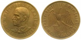 Drittes Reich
Bronzemedaille 1933, Bayr. Hauptmünzamt, auf Hitler und die Machtergreifung. Büste Hitler l./ Adler mit Hakenkreuz auf Brust, "Im Jahre...