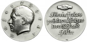 Drittes Reich
Silbermedaille o.J.(1933) von Emil Hub. A.d. Machtergreifung. Kopf Hitler l./Handschag über 4 Zeilen, Punze 900. 37 mm; 24,37 g. gutes ...
