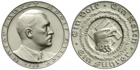 Drittes Reich
Silbermedaille 1938, von Beyer. PR. MÜNZE BERLIN. Brb. Hitler r./Adlerkopf vor Hakenkreuz im Kranz mit Datum "29.9.1938". 36 mm, 24,82 ...
