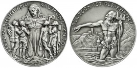 Münchner Medailleure
Karl Goetz
Silbermedaille 1930 auf die Pfalz- und Rheinlandräumung. 36 mm, 19,54 g. vorzüglich/Stempelglanz, mattiert