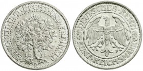 Kursmünzen
5 Reichsmark Eichbaum Silber 1927-1933
1932 D. fast Stempelglanz, Prachtexemplar