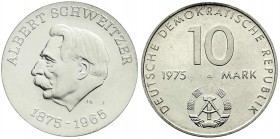 Gedenkmünzen der DDR
10 Mark 1975 A, Schweitzer-Materialprobe mit Rs. von Cu/Ni/Zn-Typ Warschauer Vertrag in Silber 0,500. Stempelglanz