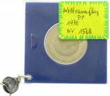 Gedenkmünzen der DDR
10 Mark 1978 A, Weltraumflug. Aufkleber auf Kapsel. Polierte Platte, original verplombt, selten