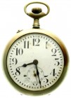 Uhren
Taschenuhren
Eisenbahner-Taschenuhr ohne Herstellerangabe. Nickelgehäuse. 65 mm. Zifferblatt beschädigt, Werk läuft