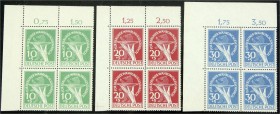 Deutschland
Berlin
Währungsgeschädigte 1949, komplette Viererblock-Serie aus der linken oberen Bogenecke in postfrischer Erhaltung, ungefaltet, Ränd...
