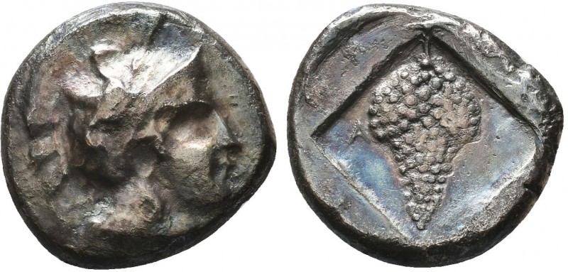 Cilicia. Soloi 410-375 BC.
Stater AR
Helmeted head of Athena right / ΣΟΛ, grape ...